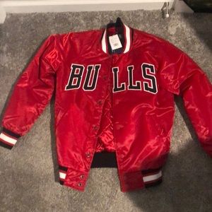 COPY - Starter bulls jacket NWT